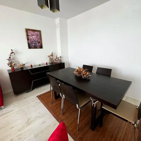 Appartement Modern Beachfront With Pool *