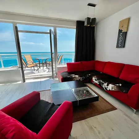 Modern Beachfront With Pool Apartment *