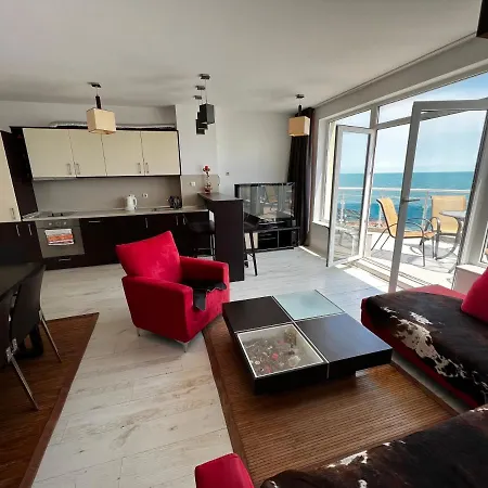 Modern Beachfront With Pool Apartment
